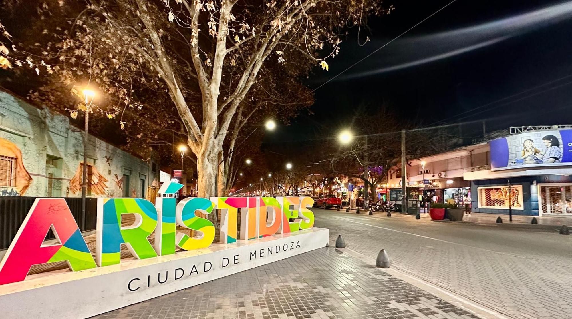 Departamento En Calle Aristides, Mejor Zona Turistica Mendoza Buitenkant foto